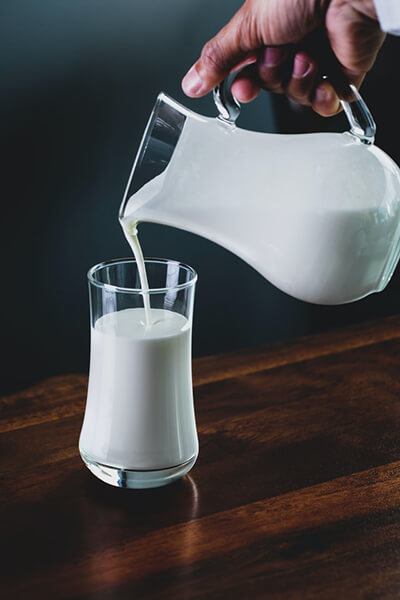 Low fat milk is a great source of calcium Low fat milk is a great source of calcium