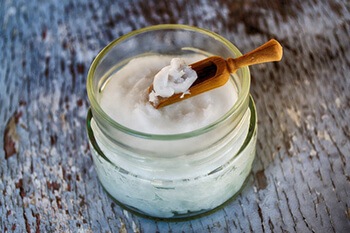 Coconut oil eliminates the bacteria that causes the sweat and odour