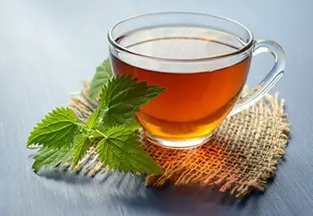Green tea contains antioxidants that help reduce inflammation in the lungs
