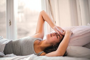 One symptom of Hyperthyroidism is having troulbe sleeping
