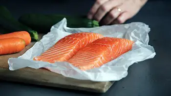 Salmon helps you maintain your weight