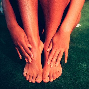 Keep your feet odor free by using a baking soda formula before shower