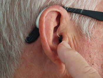 Melatonin Eases symptoms of tinnitus