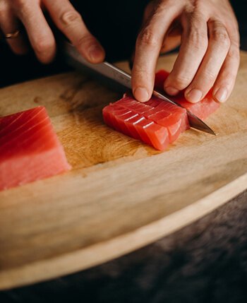 Use clorox to disinfect wooden cutting boards