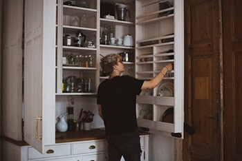 Use diluted zoflora spray to clean your cupboards