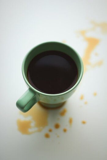 use baking soda to remove coffee stains