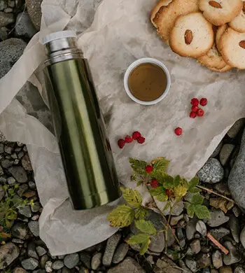 clean thermos using baking soda