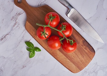 keep marble and granite countertop stain free using baking soda