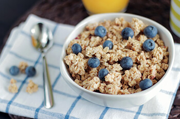 oatmeal with blueberries in a bowl